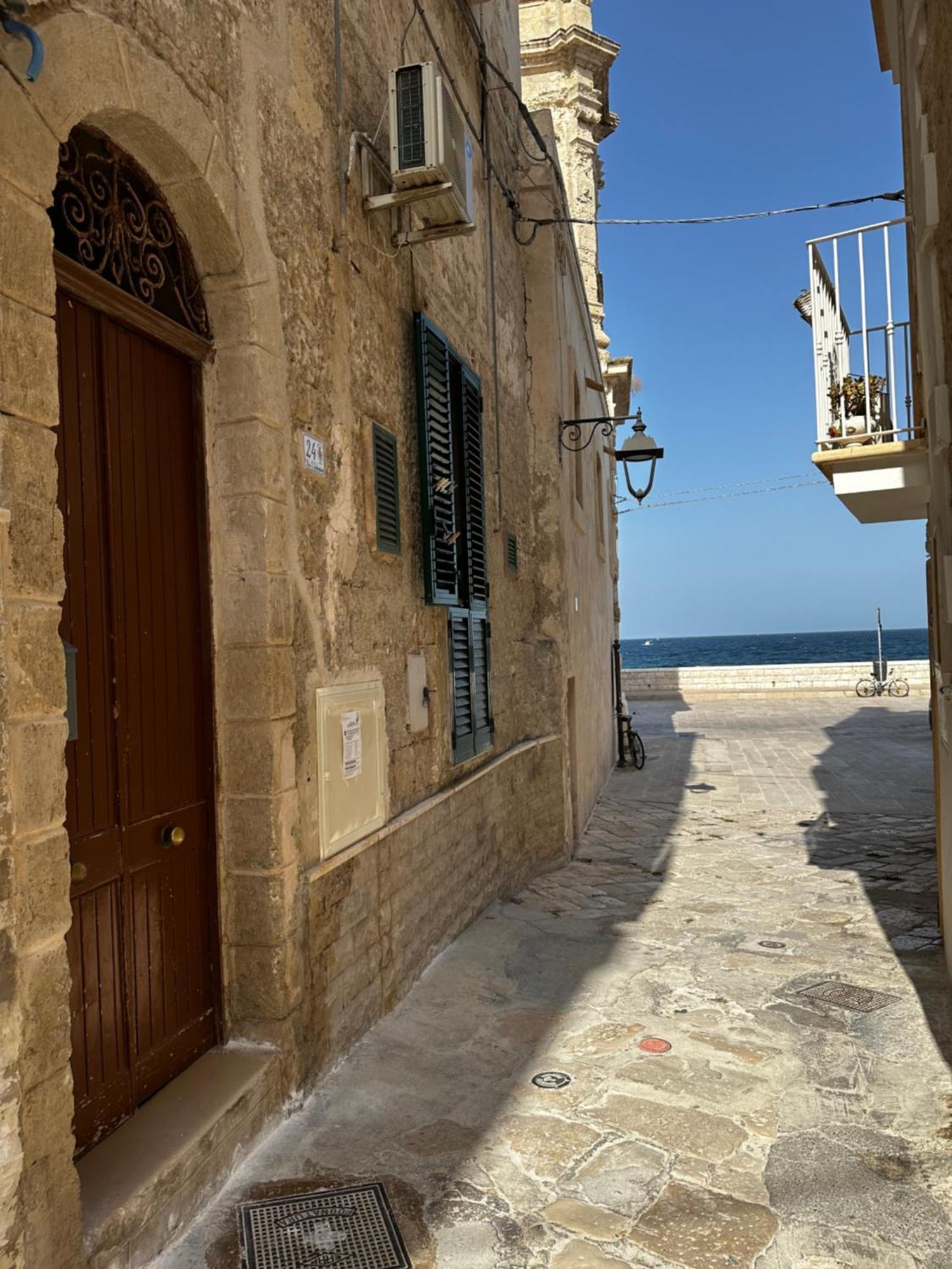 Casa Vacanze San Salvatore Centro Storico Monopoli Esterno foto