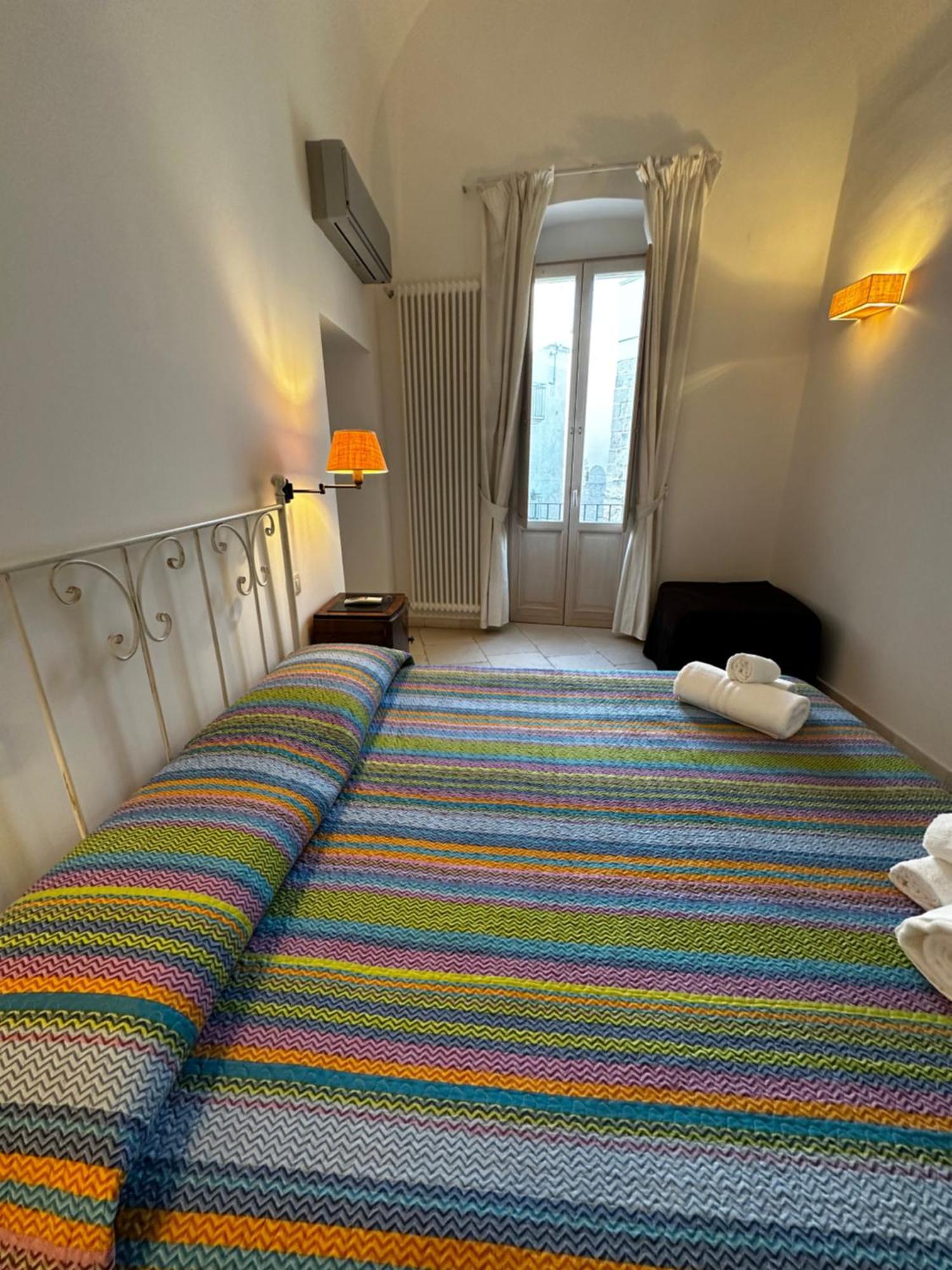 Casa Vacanze San Salvatore Centro Storico Monopoli Esterno foto