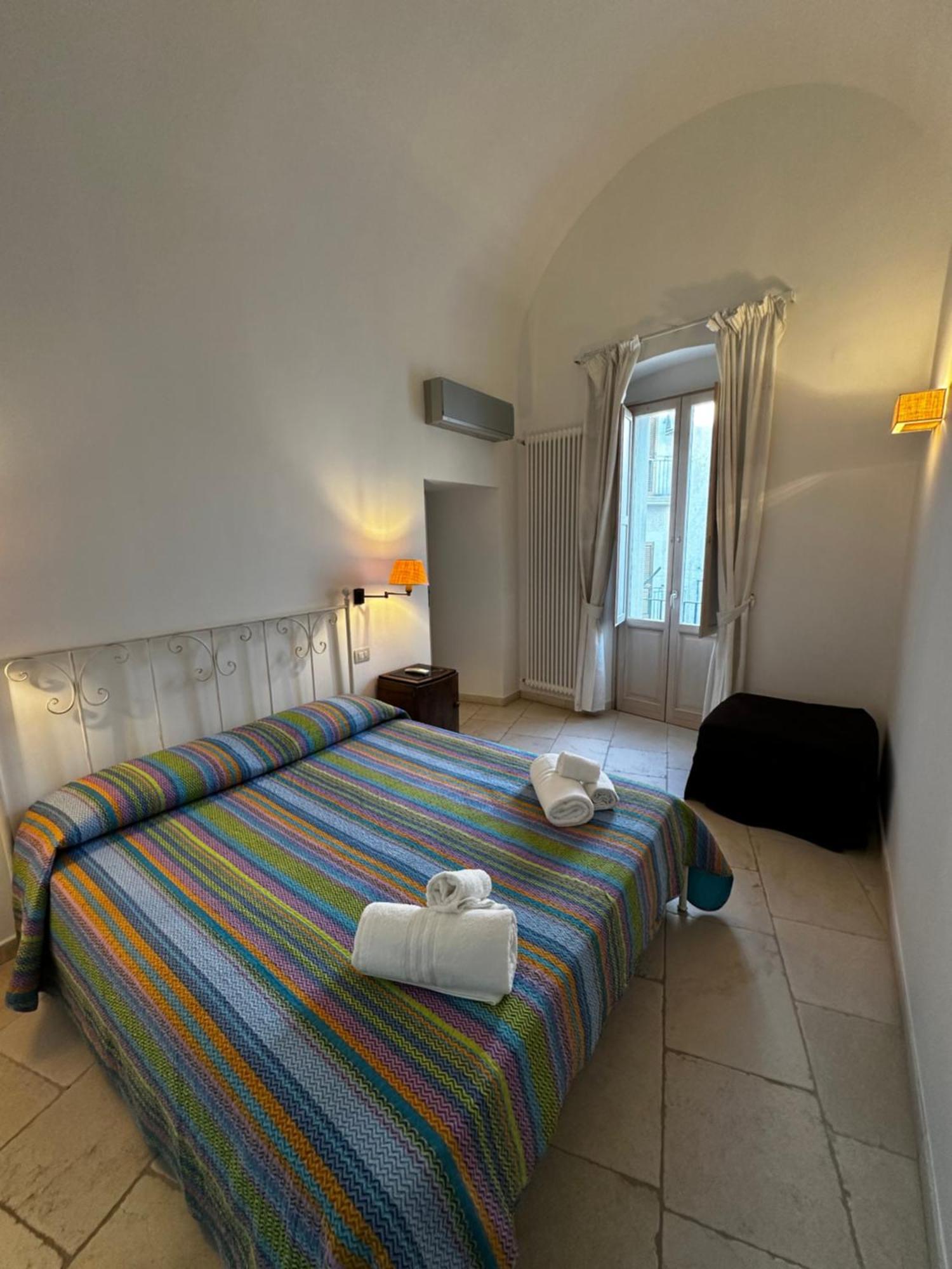 Casa Vacanze San Salvatore Centro Storico Monopoli Esterno foto